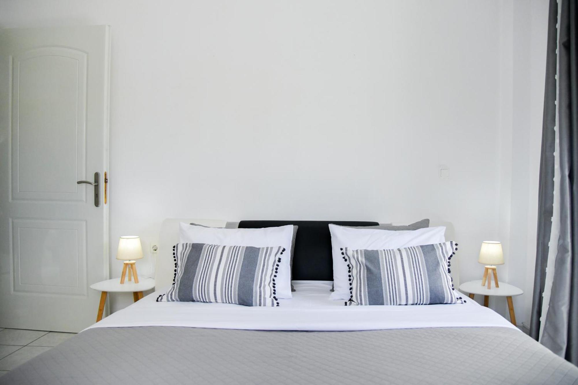 Angel Paradise Villa Corinth Екстериор снимка